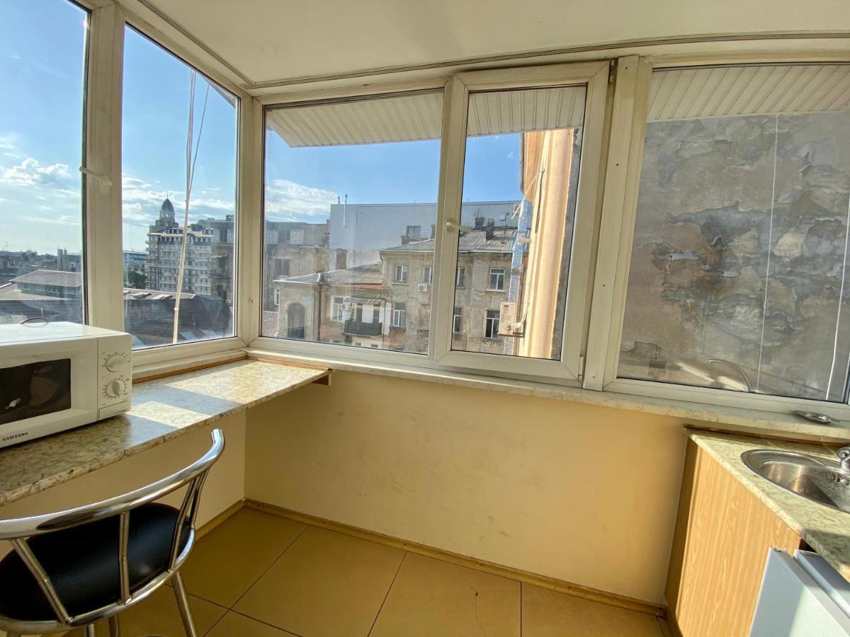 Central Apartments Odessa Eksteriør billede
