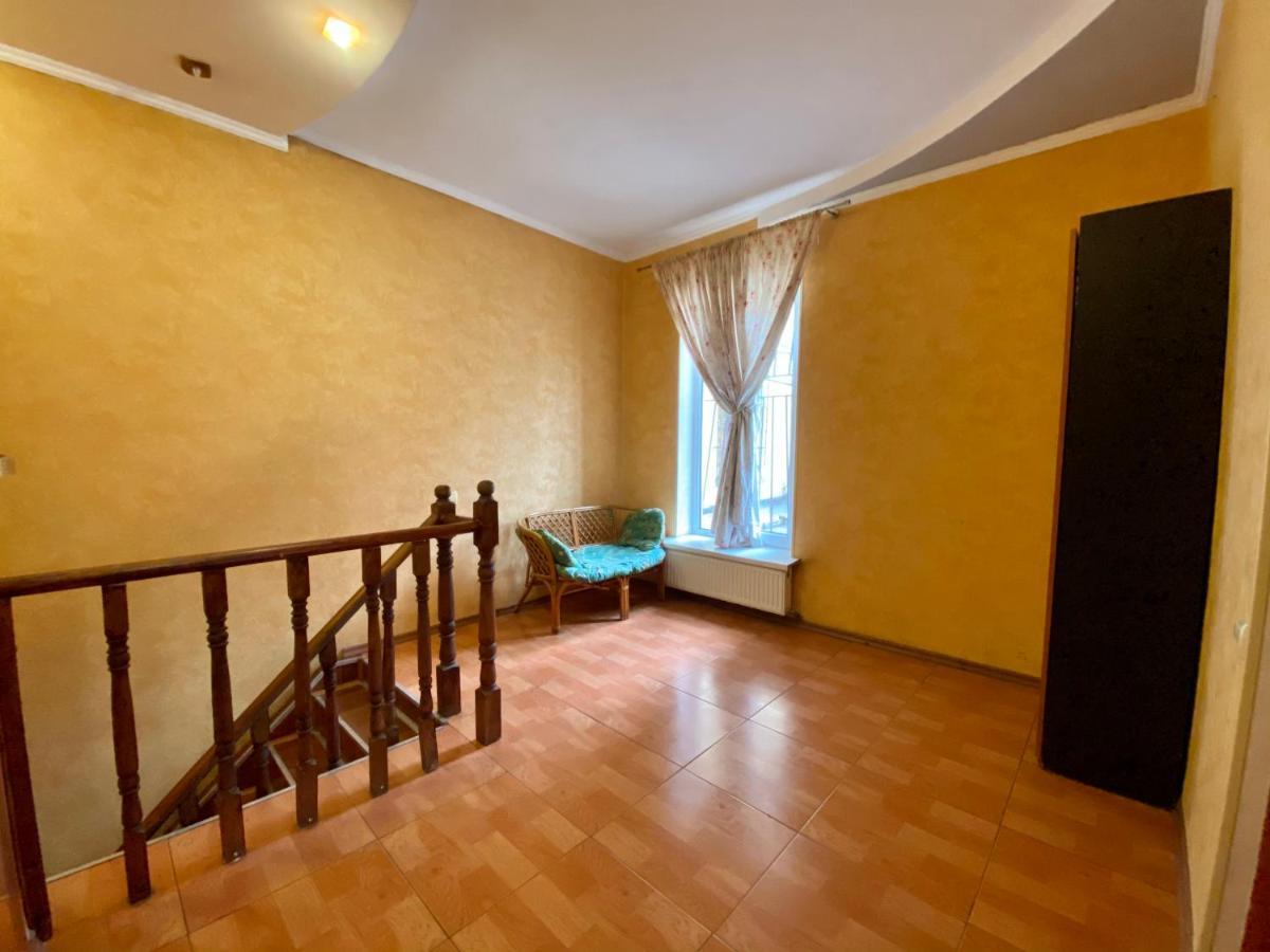 Central Apartments Odessa Eksteriør billede